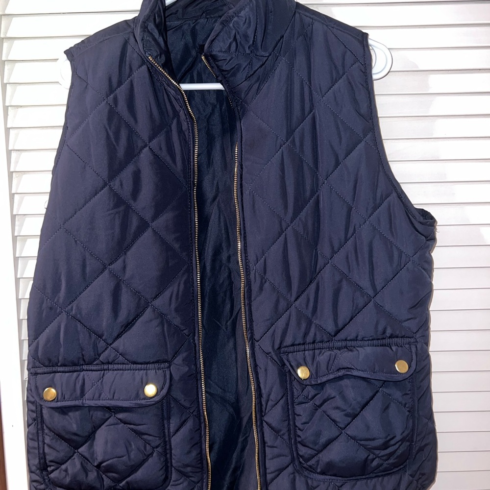 Quinn navy blue vest